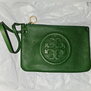 BRAND NEW Tory Burch Womens Perry Bombe Wristlet